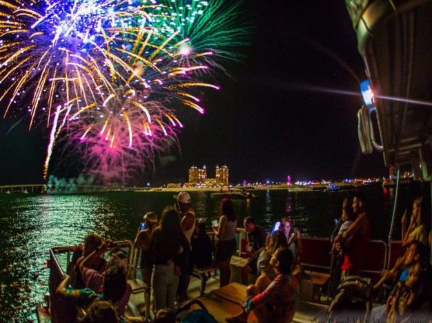 Destin-Snorkel-Fireworks-Cruise-e1559878114972