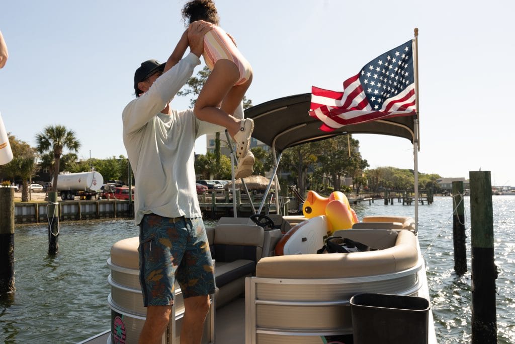 BeachWeekend-Gannett-Murphy-FWB-950870425